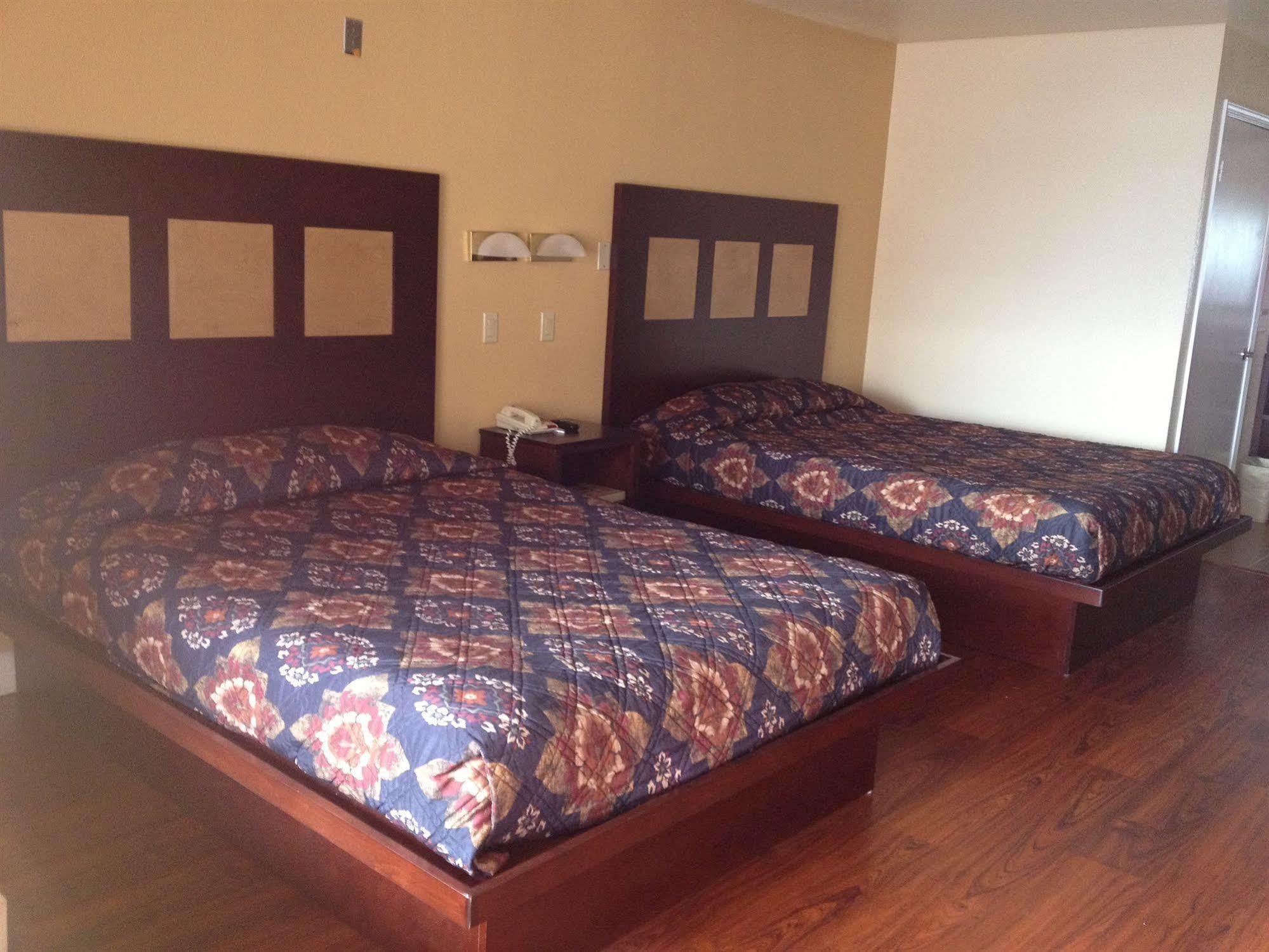 Budget Inn Anaheim/סנטה אנה מראה חיצוני תמונה