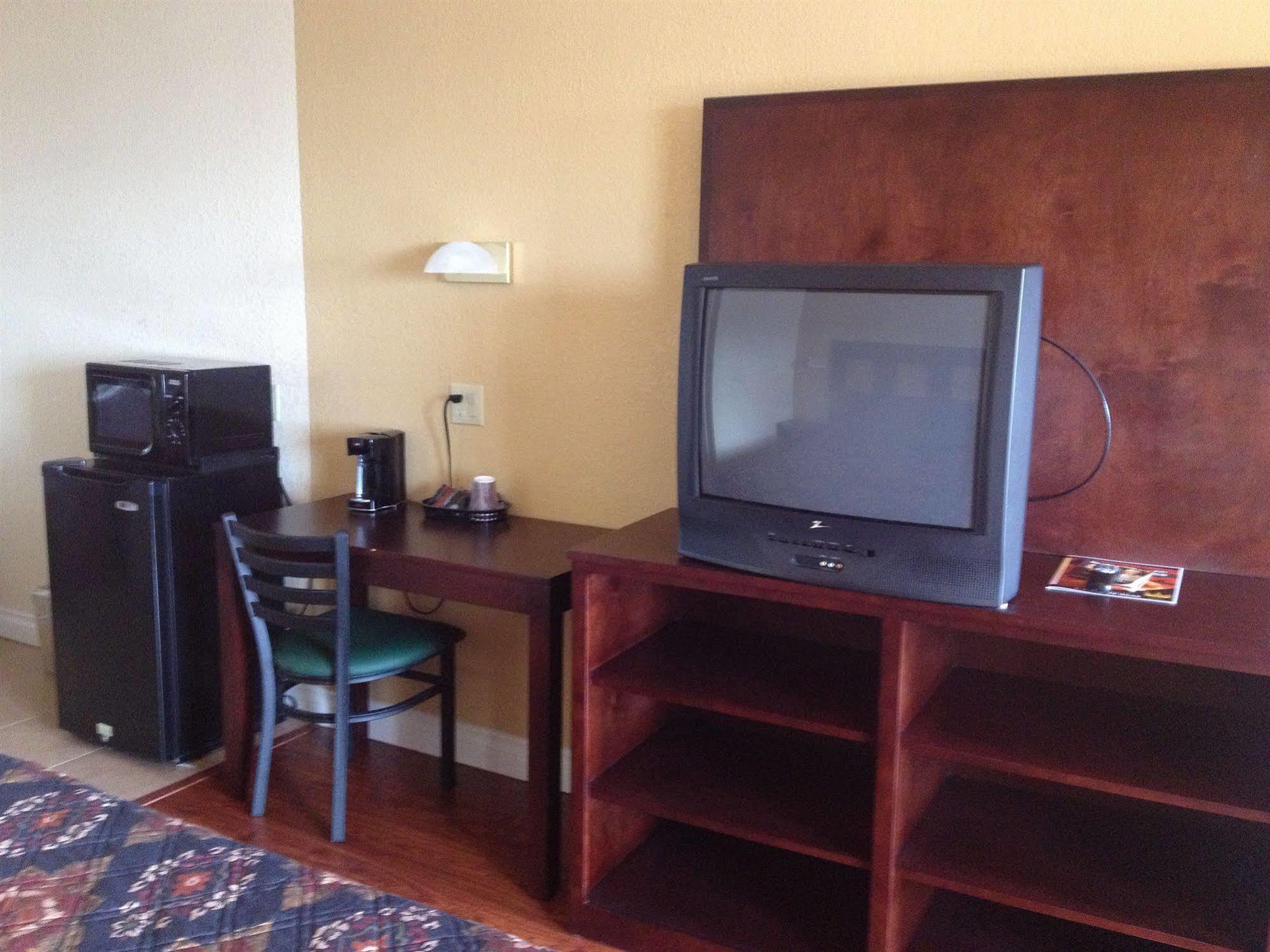 Budget Inn Anaheim/סנטה אנה מראה חיצוני תמונה